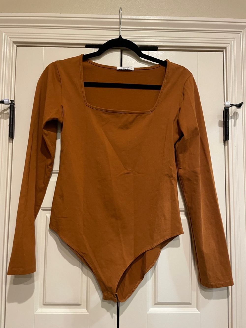 Mango Square-Neck Long-Sleeve Bodysuit in Rust Brown